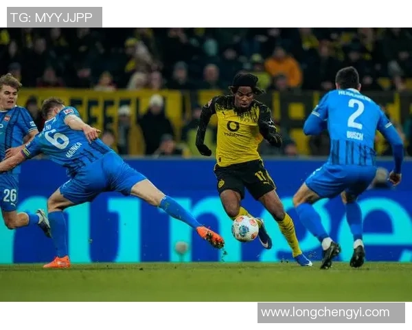 国王杯惊天冷门里昂逆转多特蒙德引发全场狂欢